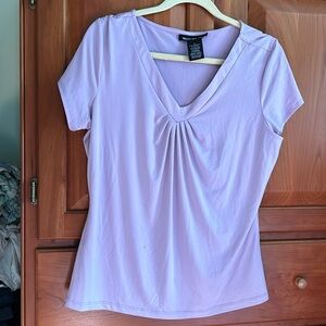 Briggs New York v neck shell xl. Lilac.